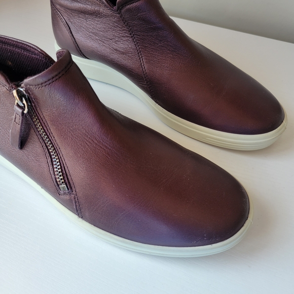 Ecco Womens Leather Slip On Sneakers Size 8 - Picture 6 of 12